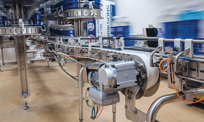 NORD supplies compact drive technology with integrated multi-protocol Ethernet interface for conveyor systems in the food and packaging industry