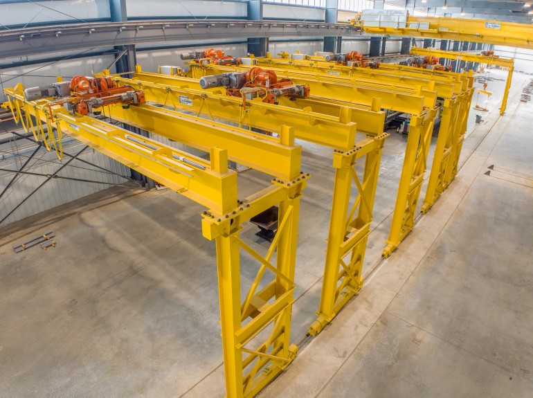 OMi overhead cranes using NORD gear units